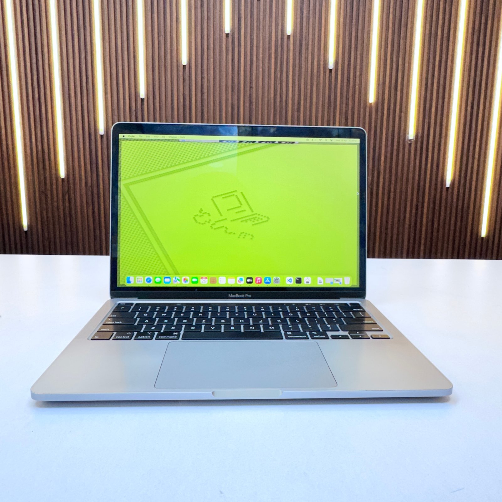 Apple MacBook Pro A2338 | 13-inch Display | Apple M2 Chip | 8GB RAM | 256GB SSD (Refurbished)